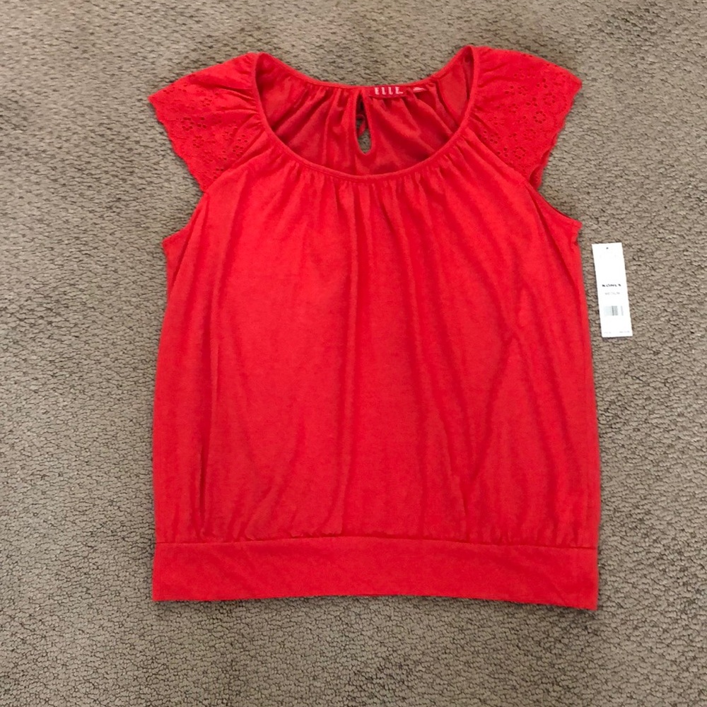 Elle lace cap sleeve shirt